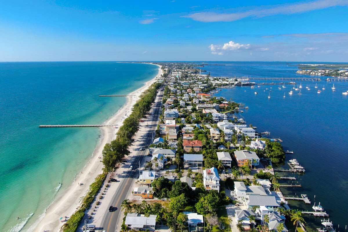 Guide to the islands in Florida: where to buy real estate?