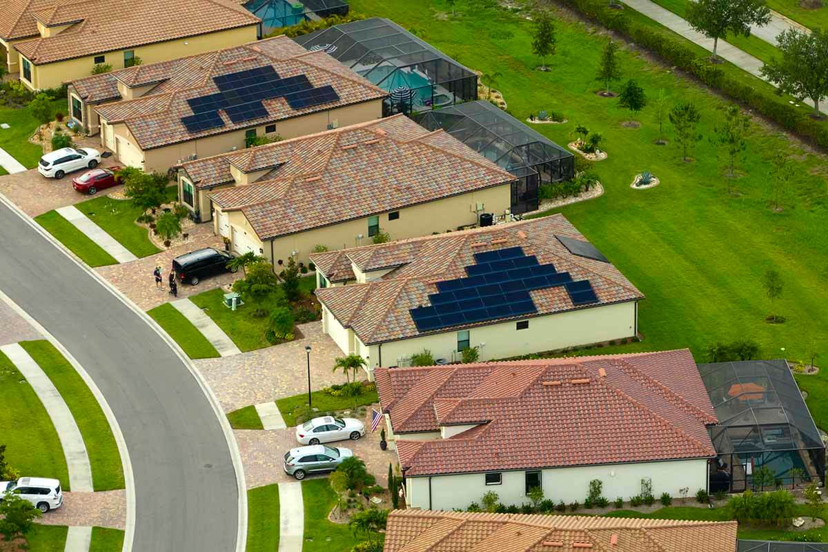 10 secrets to choosing the right housing in Florida