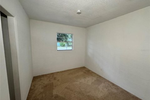 House in Punta Gorda, Florida 3 bedrooms, 82.5 sq.m. № 2230926 - photo 5