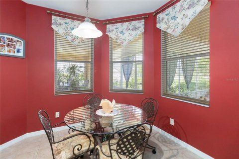 House in Kissimmee, Florida 4 bedrooms, 267.28 sq.m. № 1642710 - photo 16