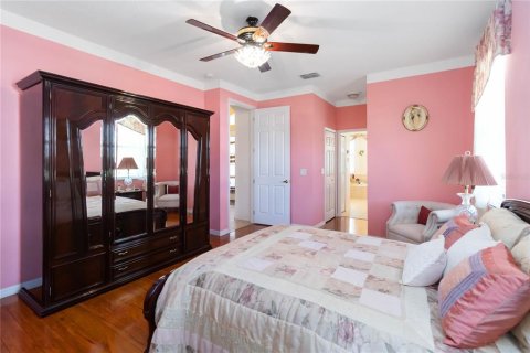 House in Kissimmee, Florida 4 bedrooms, 267.28 sq.m. № 1642710 - photo 19