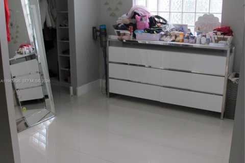 Купить виллу или дом в Корал-Спрингс, Флорида 5 спален, 262.73м2, № 2027468 - фото 18