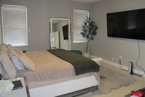 Купить виллу или дом в Корал-Спрингс, Флорида 5 спален, 262.73м2, № 2027468 - фото 13