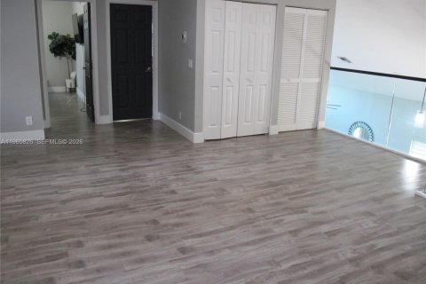 Купить виллу или дом в Корал-Спрингс, Флорида 5 спален, 262.73м2, № 2027468 - фото 23