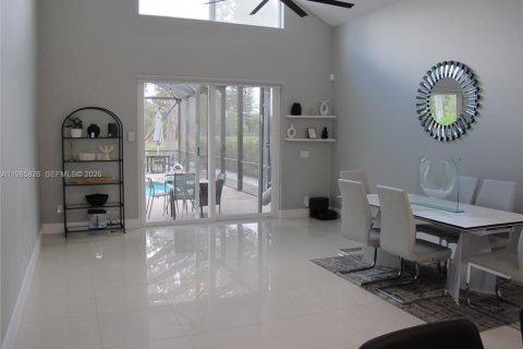 Купить виллу или дом в Корал-Спрингс, Флорида 5 спален, 262.73м2, № 2027468 - фото 9