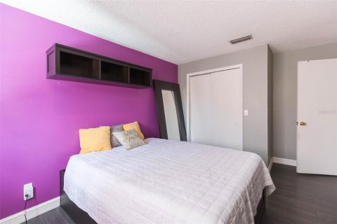 Casa en venta en Brandon, Florida, 3 dormitorios, 167.22 m2 № 1906169 - foto 29