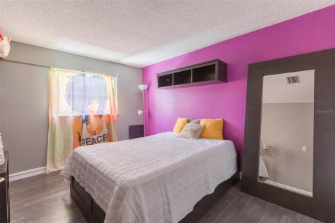 Casa en venta en Brandon, Florida, 3 dormitorios, 167.22 m2 № 1906169 - foto 28