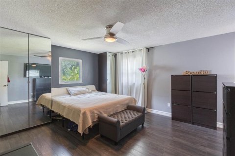 Casa en venta en Brandon, Florida, 3 dormitorios, 167.22 m2 № 1906169 - foto 23
