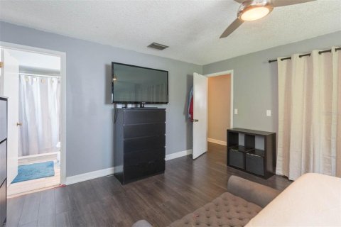 Casa en venta en Brandon, Florida, 3 dormitorios, 167.22 m2 № 1906169 - foto 24