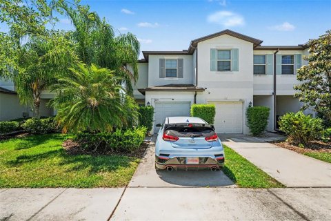 Townhouse in Tampa, Florida 2 bedrooms, 143.16 sq.m. № 2212699 - photo 5