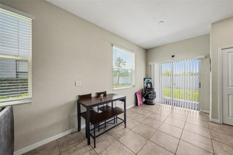 Townhouse in Tampa, Florida 2 bedrooms, 143.16 sq.m. № 2212699 - photo 26