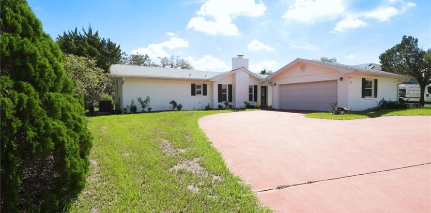 House in Haines City, Florida 2 bedrooms, 130.62 sq.m. № 1879672