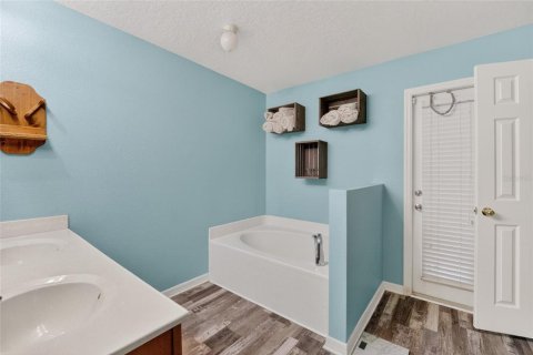 House in Dunnellon, Florida 4 bedrooms, 209.59 sq.m. № 2238525 - photo 18