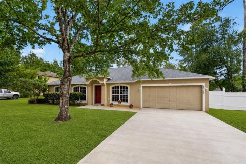 House in Dunnellon, Florida 4 bedrooms, 209.59 sq.m. № 2238525 - photo 2