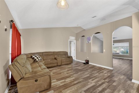 House in Dunnellon, Florida 4 bedrooms, 209.59 sq.m. № 2238525 - photo 6