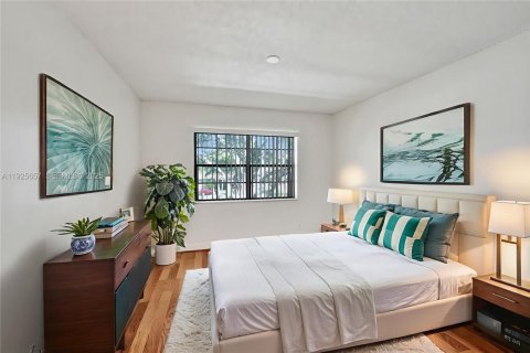 Townhouse in Boca Raton, Florida 3 bedrooms, 147.99 sq.m. № 1985705 - photo 19