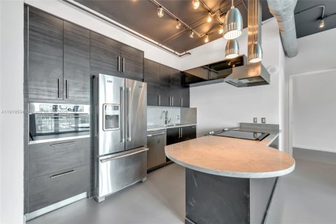 Купить кондоминиум в Майами, Флорида 2 спальни, 92.9м2, № 1966624 - фото 9