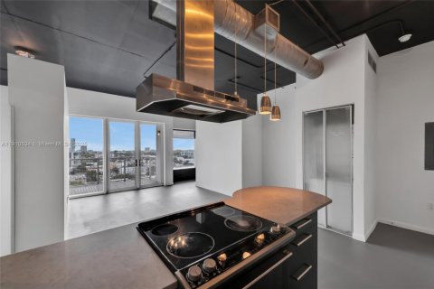 Купить кондоминиум в Майами, Флорида 2 спальни, 92.9м2, № 1966624 - фото 13