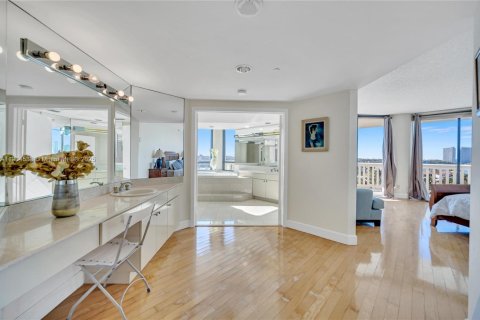 Купить кондоминиум в Авентура, Флорида 4 спальни, 376.25м2, № 2015611 - фото 15