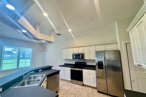 Casa en alquiler en Tampa, Florida, 4 dormitorios, 221.11 m2 № 1916115 - foto 9