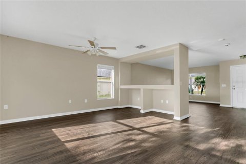 House in Kissimmee, Florida 3 bedrooms, 215.63 sq.m. № 1822363 - photo 3