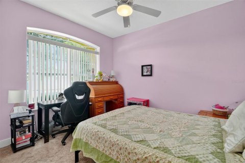 House in Tavares, Florida 4 bedrooms, 176.7 sq.m. № 1918893 - photo 9