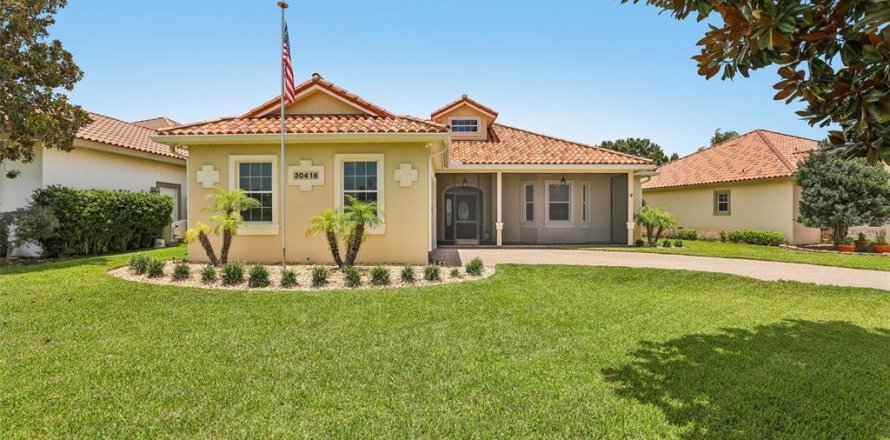 House in Deer Island, Florida 3 bedrooms, 198.44 sq.m. № 2197949
