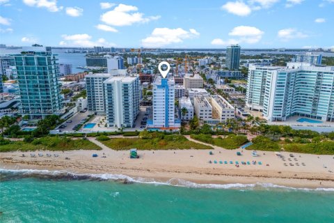 Condominio en venta en Miami Beach, Florida, 1 dormitorio, 62.8 m2 № 1993307 - foto 28
