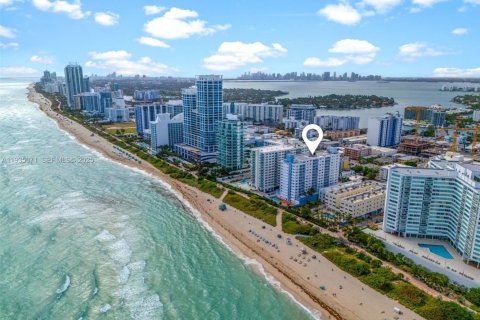 Condominio en venta en Miami Beach, Florida, 1 dormitorio, 62.8 m2 № 1993307 - foto 29