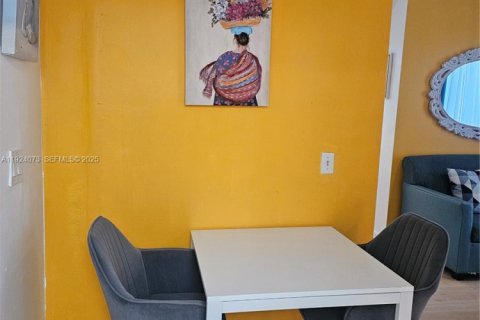 Купить кондоминиум в Майами-Бич, Флорида 2 спальни, 62.89м2, № 1982377 - фото 6