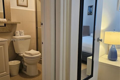 Купить кондоминиум в Майами-Бич, Флорида 2 спальни, 62.89м2, № 1982377 - фото 20