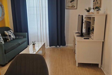 Купить кондоминиум в Майами-Бич, Флорида 2 спальни, 62.89м2, № 1982377 - фото 9