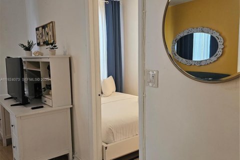 Купить кондоминиум в Майами-Бич, Флорида 2 спальни, 62.89м2, № 1982377 - фото 10