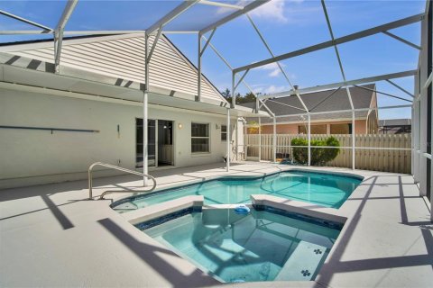 House in Orlando, Florida 3 bedrooms, 153.47 sq.m. № 2398884 - photo 15