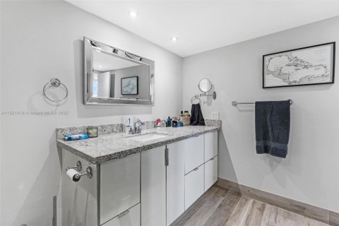 Condominio en venta en Pompano Beach, Florida, 2 dormitorios, 133.22 m2 № 1976994 - foto 22
