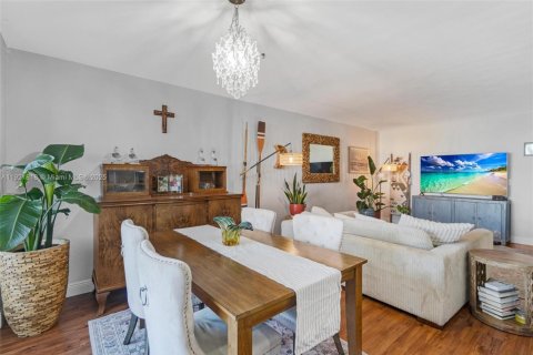 Condominio en venta en Pompano Beach, Florida, 2 dormitorios, 133.22 m2 № 1976994 - foto 29