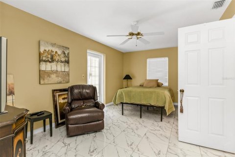 House in Punta Gorda, Florida 2 bedrooms, 143.44 sq.m. № 2275503 - photo 22