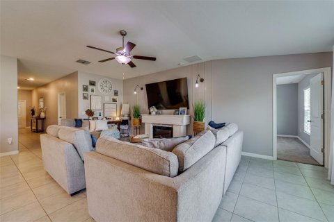 House in Sun City Center, Florida 4 bedrooms, 179.86 sq.m. № 1774957 - photo 13