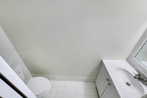 Townhouse in Cooper City, Florida 3 bedrooms, 125.42 sq.m. № 2005676 - photo 26