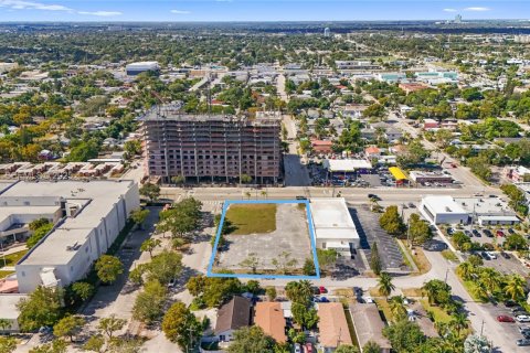 Commercial property in Hollywood, Florida № 2059888 - photo 15