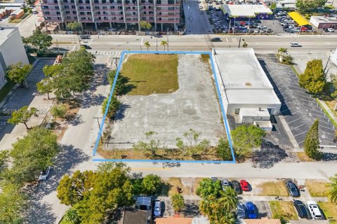 Commercial property in Hollywood, Florida № 2059888 - photo 8