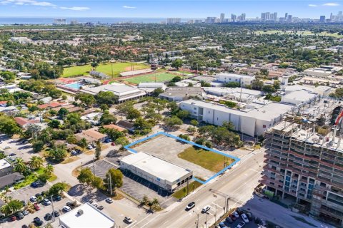 Commercial property in Hollywood, Florida № 2059888