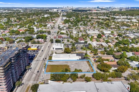 Commercial property in Hollywood, Florida № 2059888 - photo 12