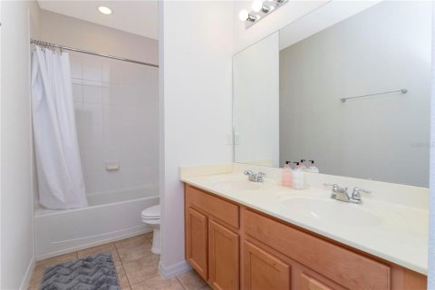 House in Orlando, Florida 4 bedrooms, 336.58 sq.m. № 1525356 - photo 30