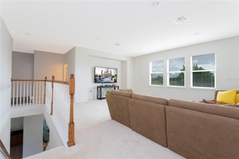House in Orlando, Florida 4 bedrooms, 336.58 sq.m. № 1525356 - photo 18