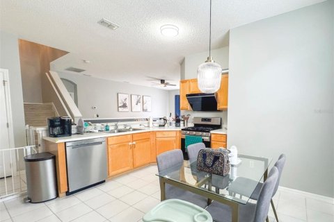 Casa en venta en Orlando, Florida, 4 dormitorios, 236.9 m2 № 2151285 - foto 11