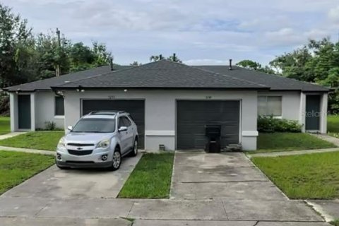 Immobilier commercial à Orlando, Floride 4 chambres, 167.22 m2 № 2405399