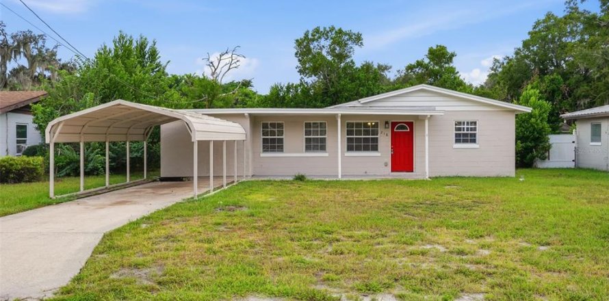 House in Winter Haven, Florida 5 bedrooms, 115.2 sq.m. № 2322696