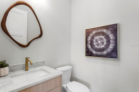 Townhouse in Tampa, Florida 4 bedrooms, 281.03 sq.m. № 2284129 - photo 28