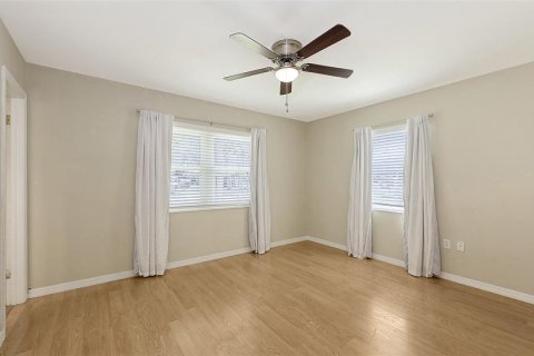 House in Sarasota, Florida 3 bedrooms, 120.77 sq.m. № 1804063 - photo 17